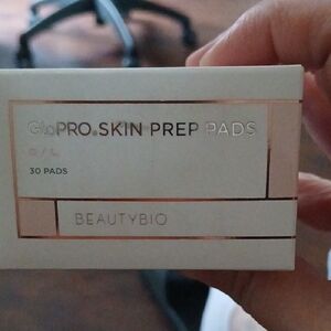 BeautyBio GloPRO Skin Prep Pads - White
